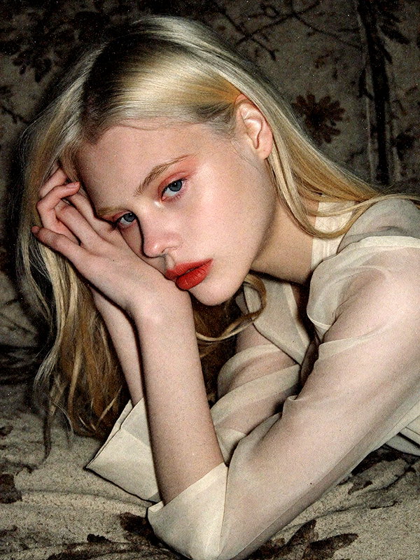 alisen.mari instagram image archive image