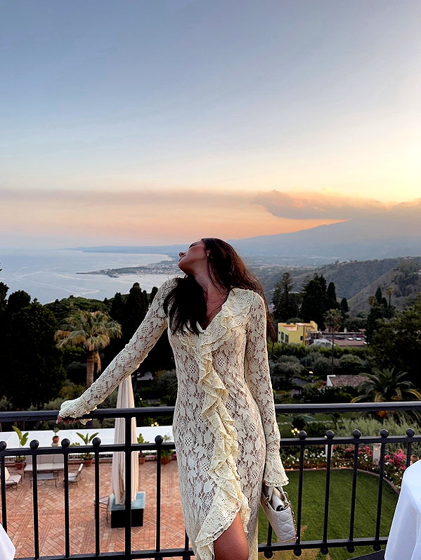 zoeliss instagram image archive image