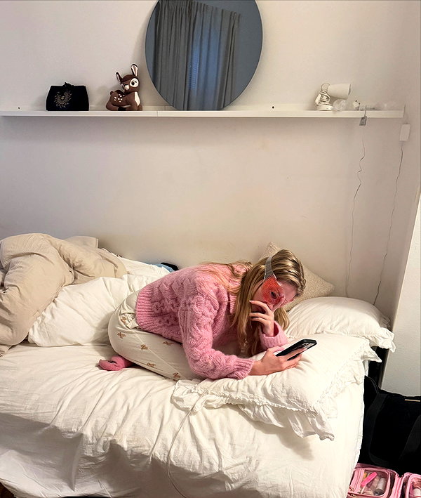 edvarda_ instagram image archive image