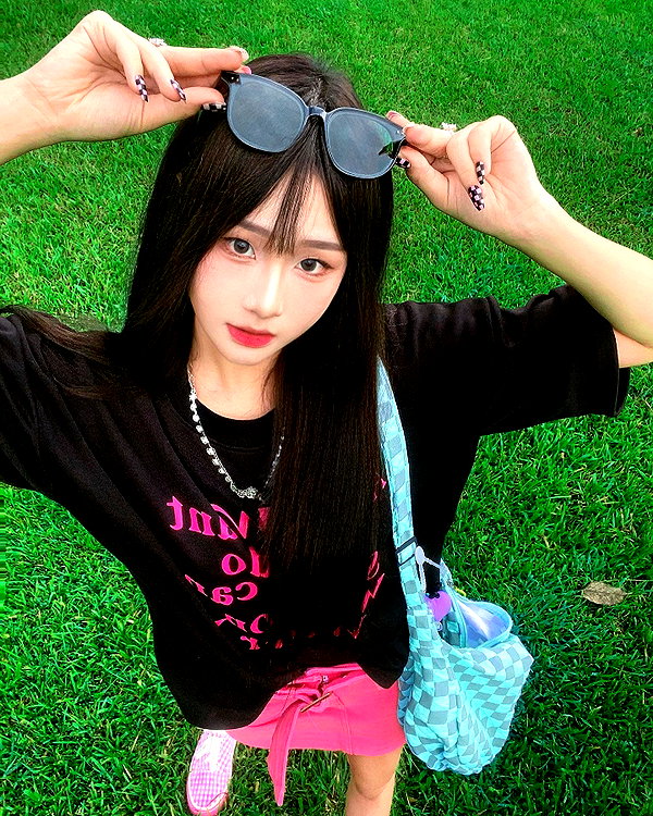 lai_931201 instagram image archive image