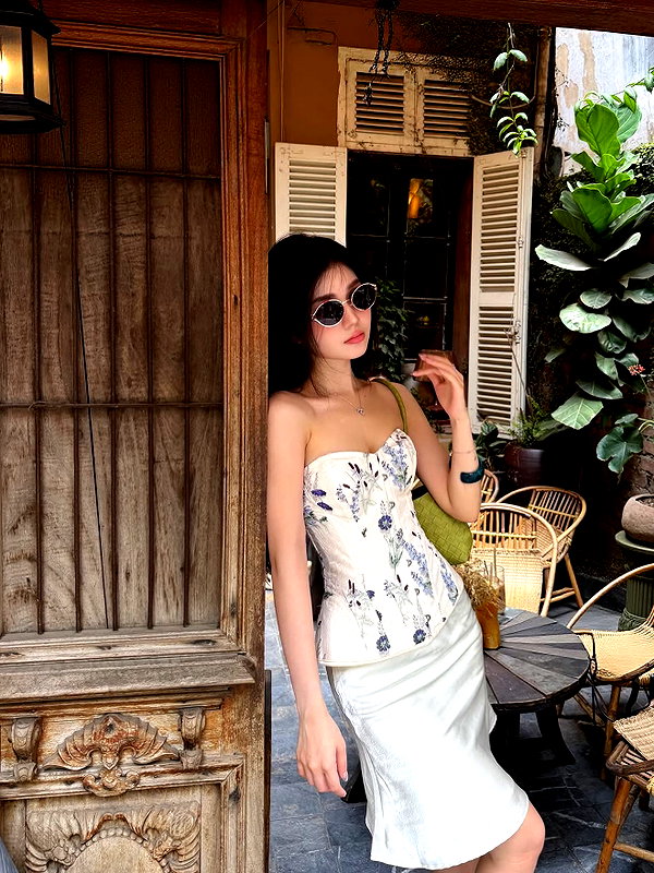 lyhythuedoxinh instagram image archive image