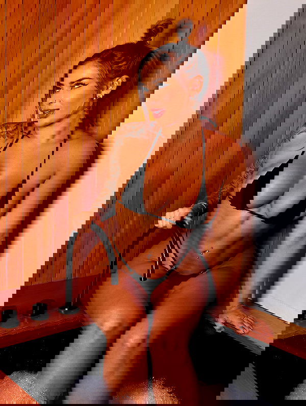 itshayleydavies itshayleydavies archive image