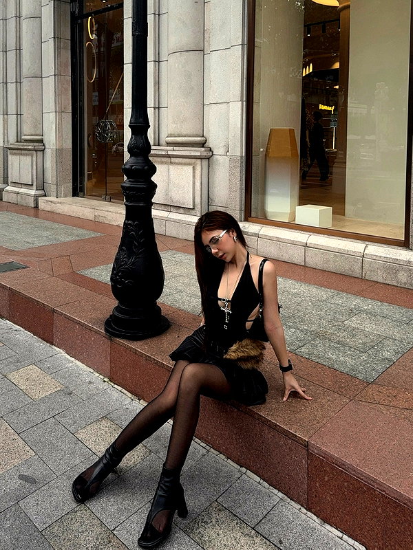 lyhythuedoxinh instagram image archive image