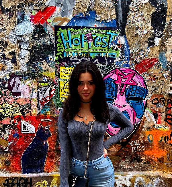 vanessa.rhd instagram image archive image