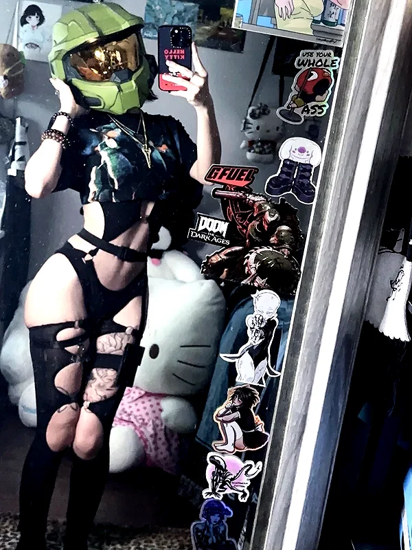 chica.niebla instagram image archive image