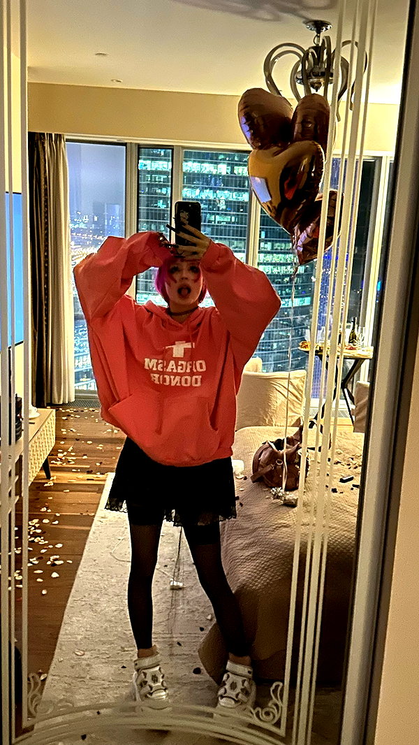 miss_baby007 instagram image archive image