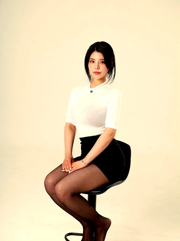 ro_bbin123 instagram image archive image