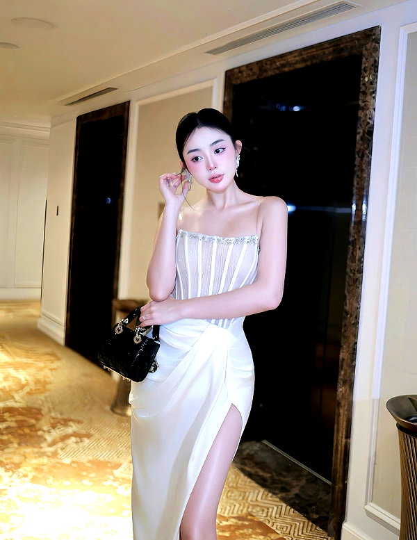 lyhythuedoxinh instagram image archive image