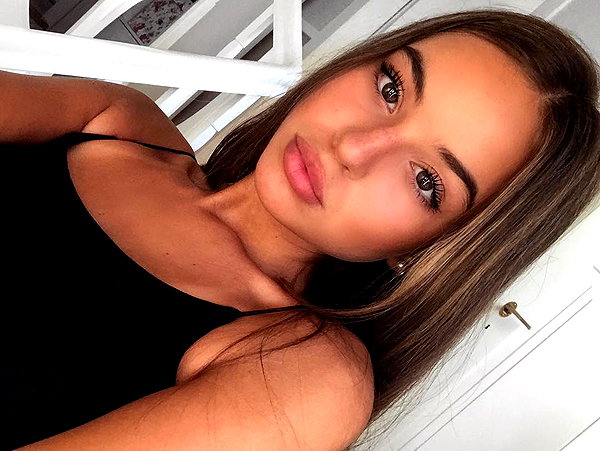 zoeliss instagram image archive image