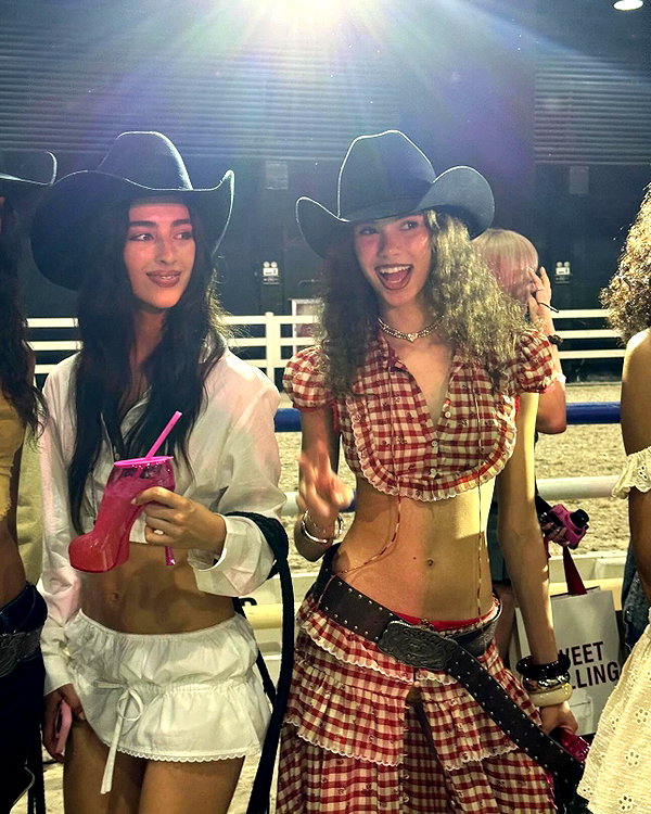 fair_mua instagram image archive image