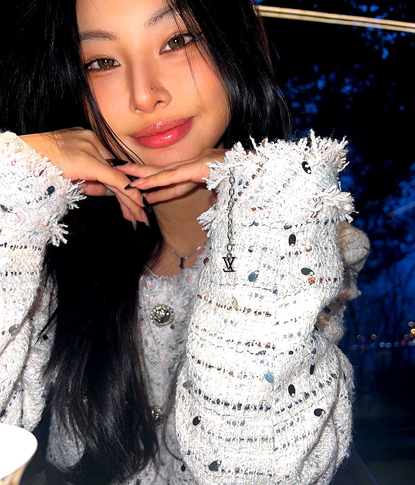 ll.lu1s instagram image archive image