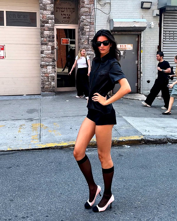 reneeebeller instagram image archive image