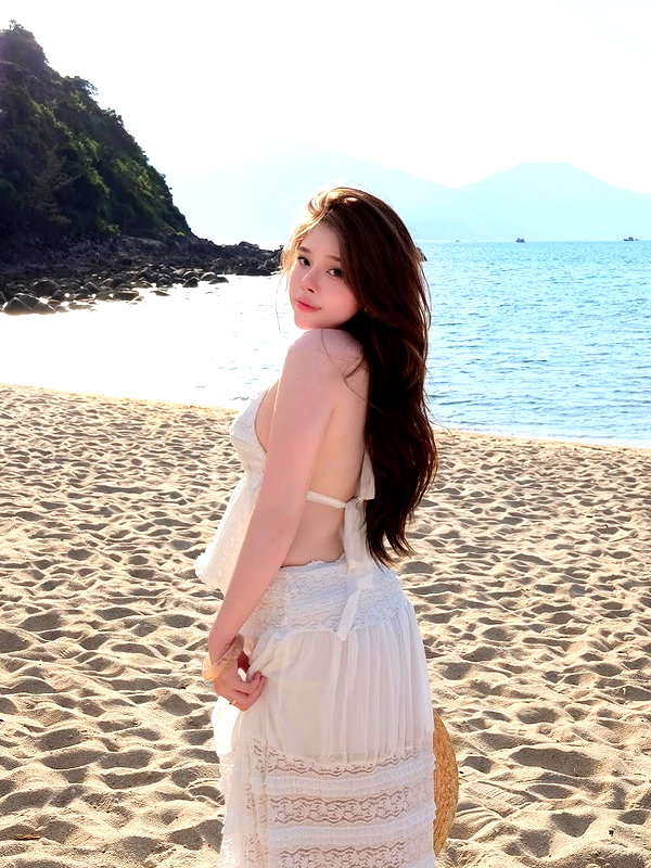 lyhythuedoxinh instagram image archive image