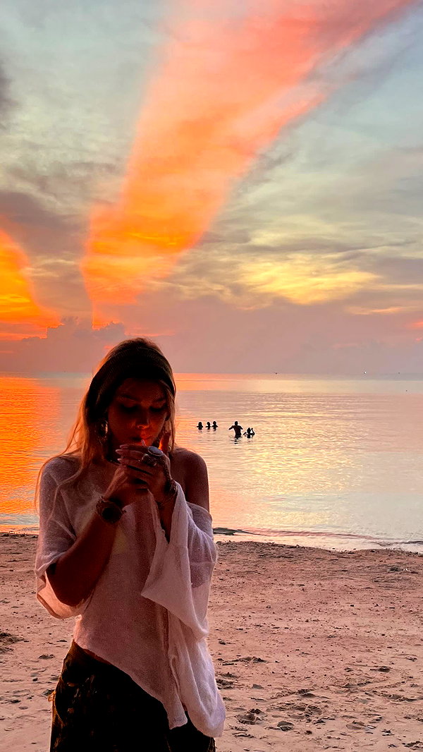 yulia.isakov instagram image archive image