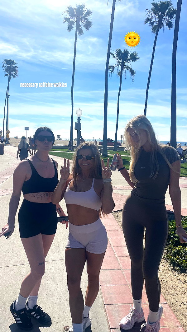 allie_dunn instagram image archive image