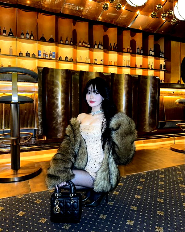 lyhythuedoxinh instagram image archive image
