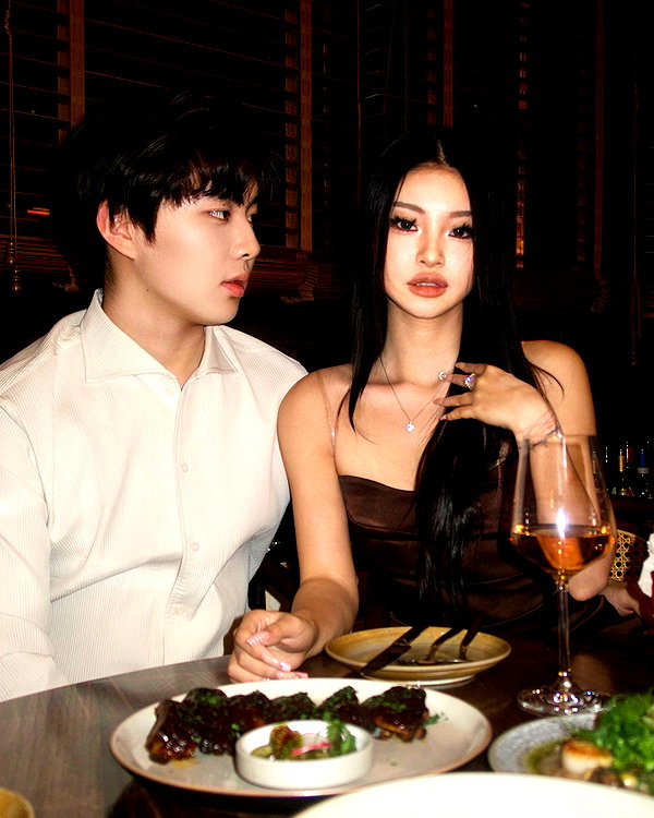 ll.lu1s instagram image archive image