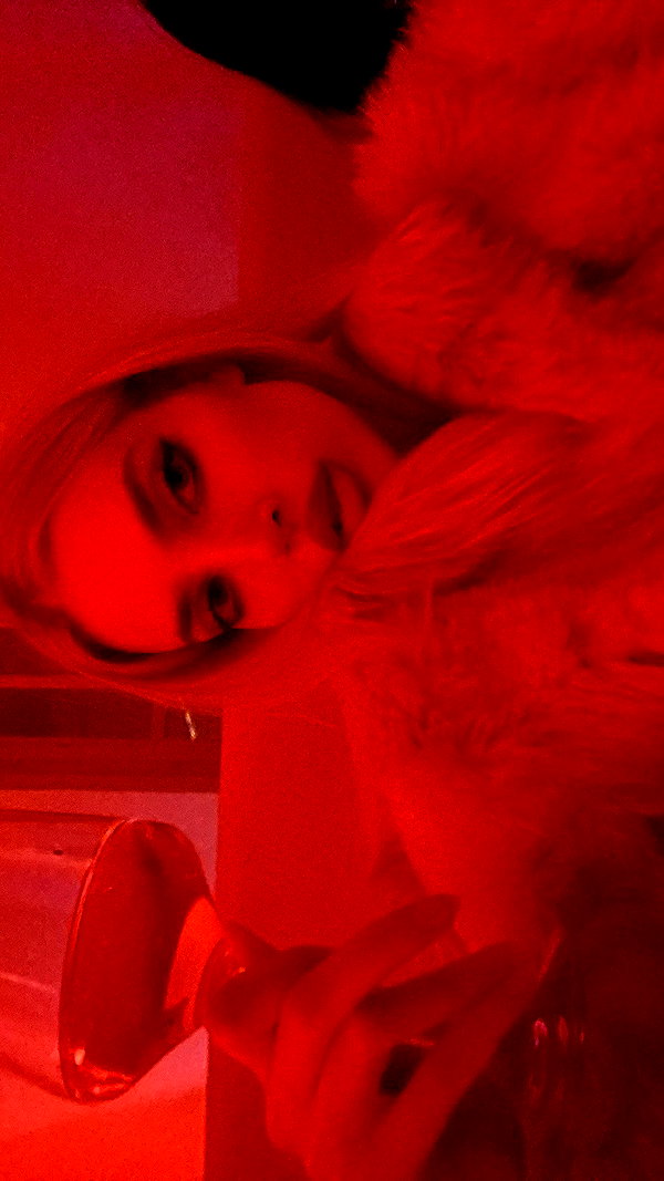 alien.hanna instagram image archive image