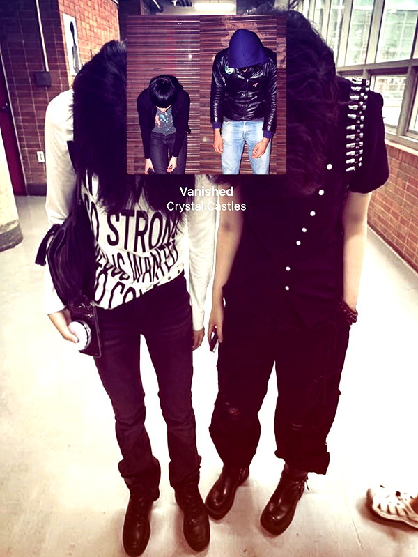 esnioughxx._y2 instagram image archive image