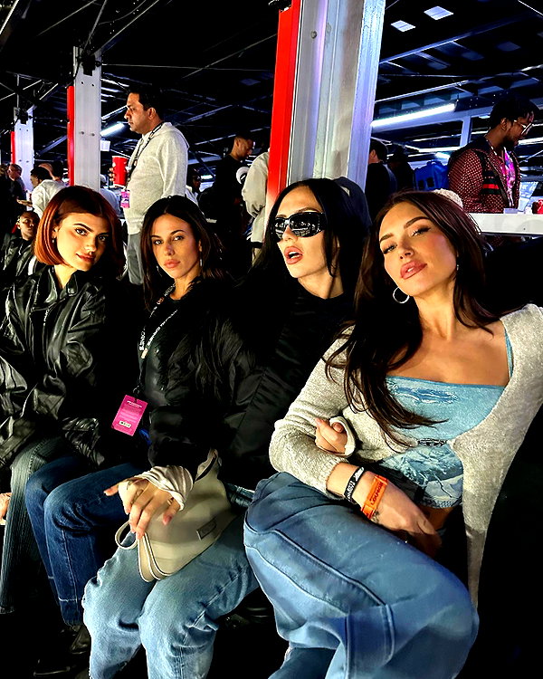staskaranikolaou instagram image archive image
