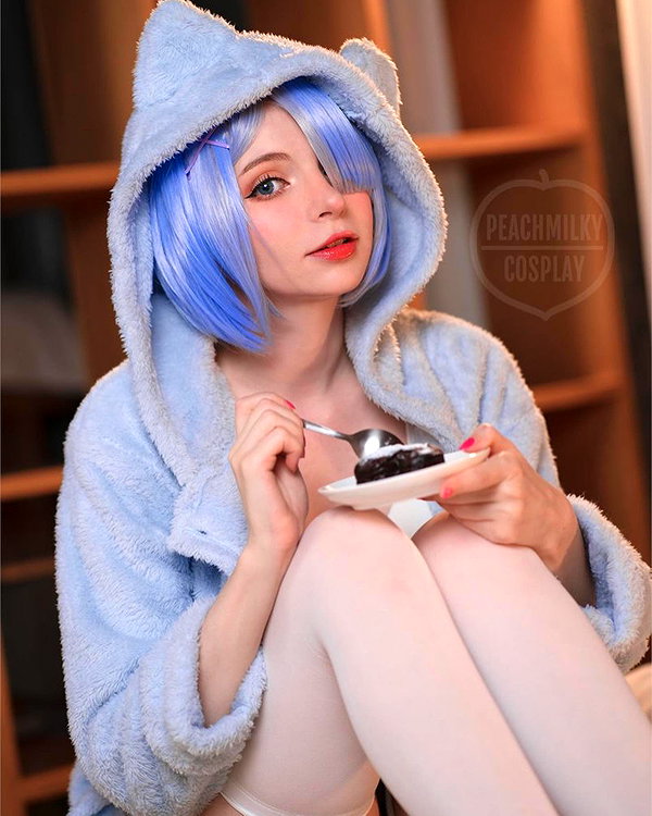 peachmilky_ instagram image archive image
