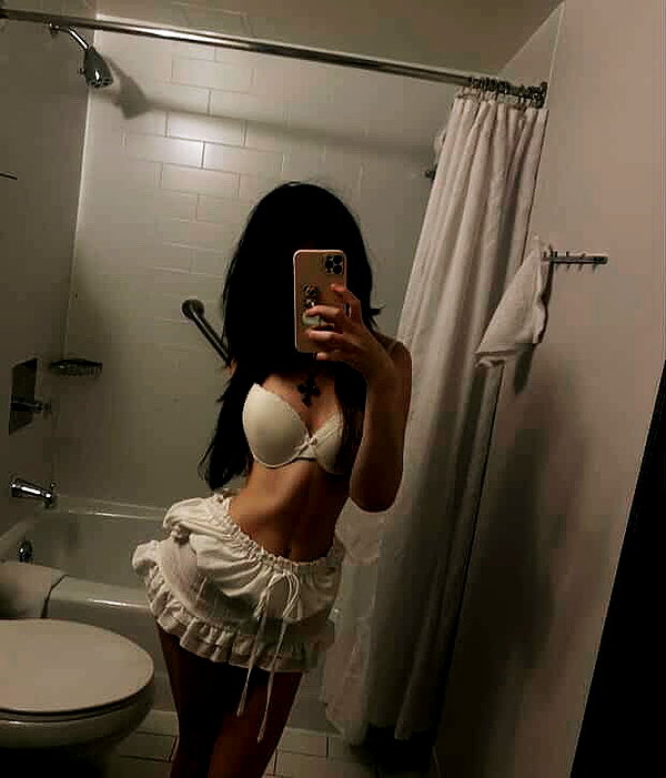 emeurie instagram image archive image