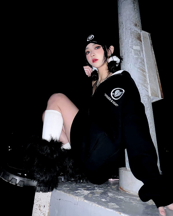 nixqq.425_ instagram image archive image