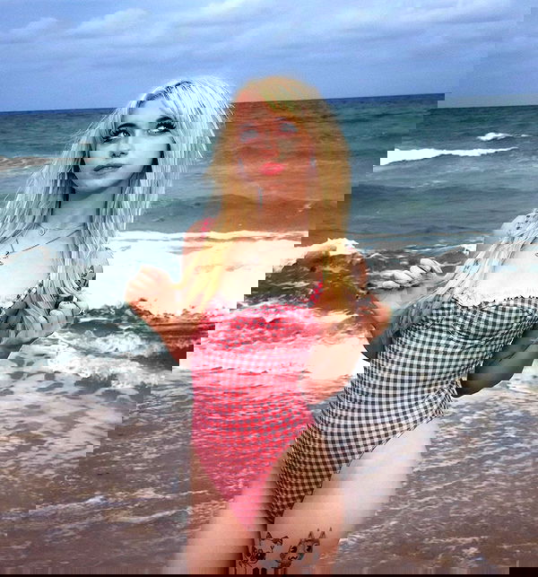 iluvmeww iluvmeww archive image