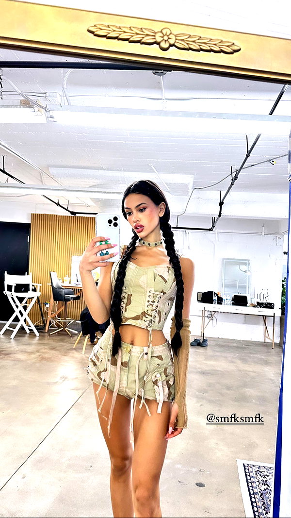 leonanaomii instagram image archive image