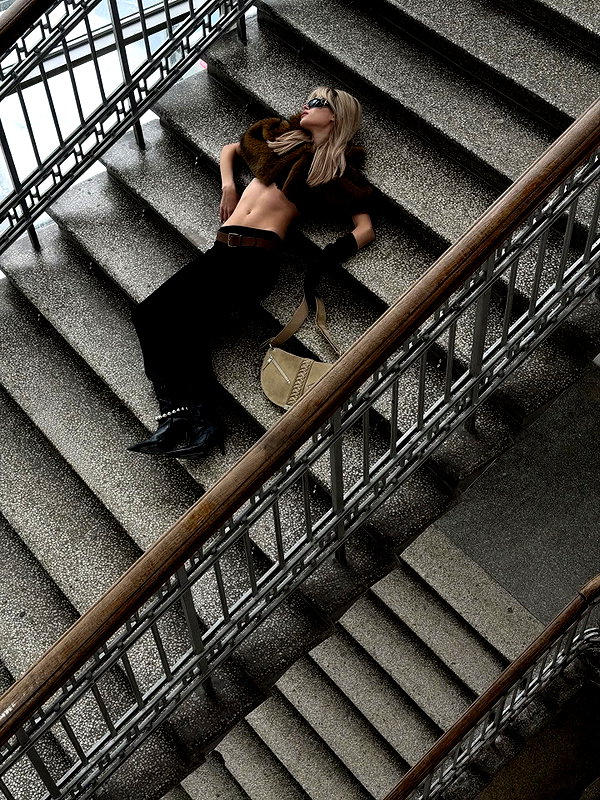 kkwwwv instagram image archive image
