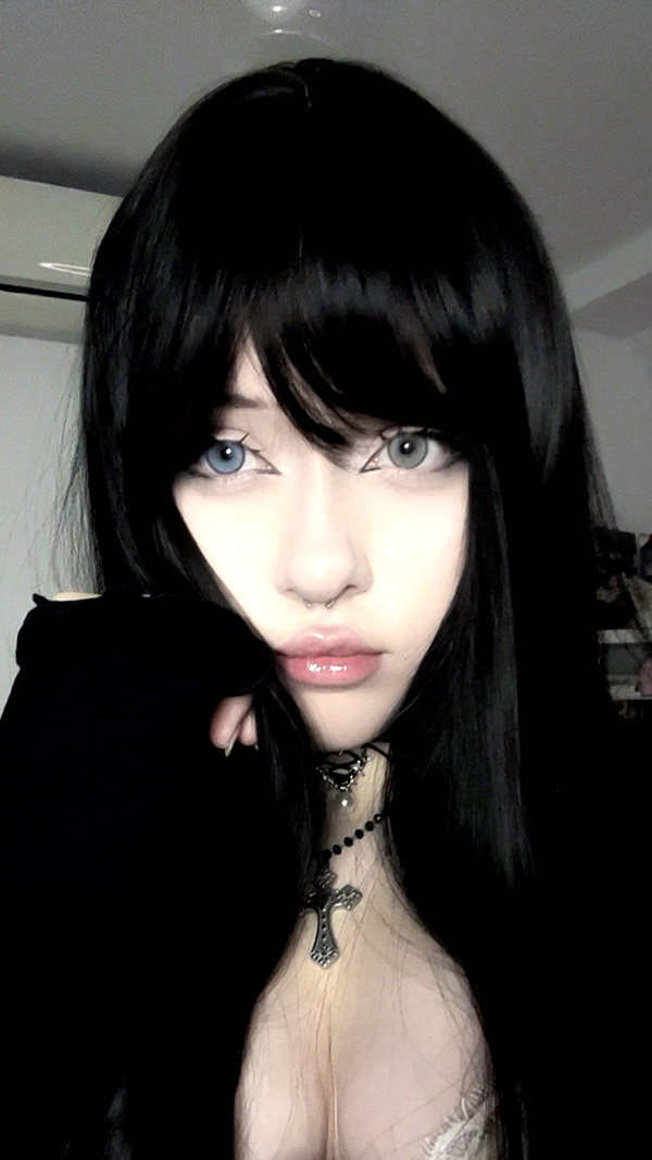 andasrose instagram image archive image
