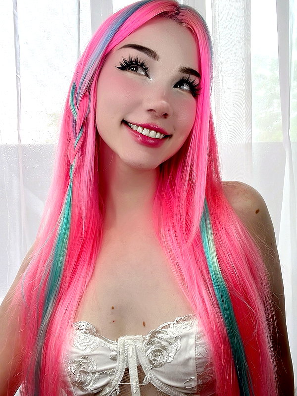 danielle.mercedie instagram image archive image