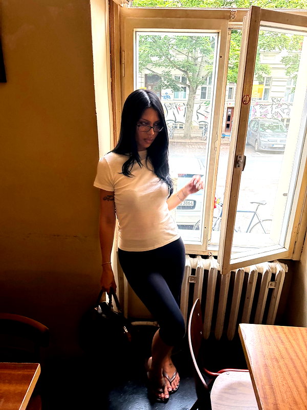 karolinaawasik instagram image archive image
