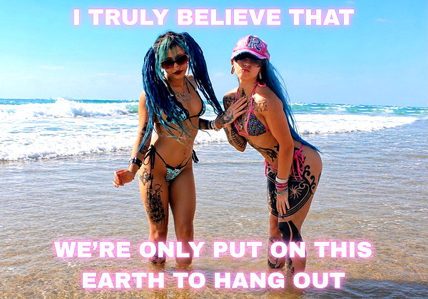 Archived image from @cyberangelz.shop on Instagram