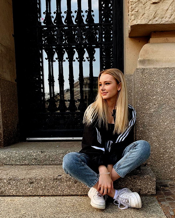 lilih instagram image archive image