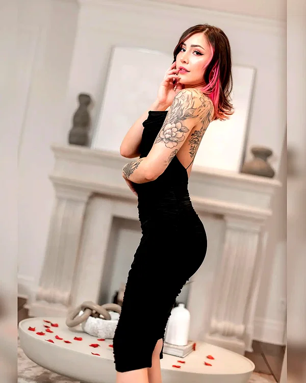 luxlo.xo instagram image archive image