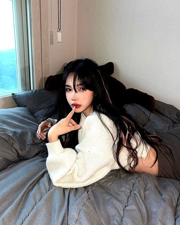 yuna_1_27 instagram image archive image