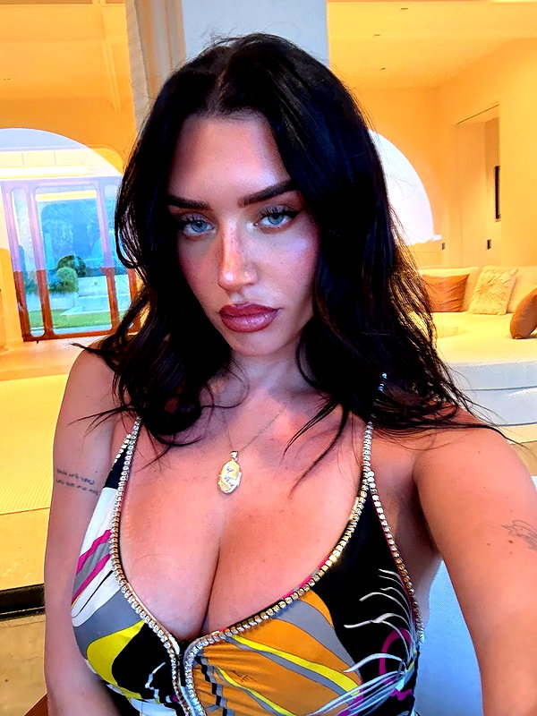 staskaranikolaou instagram image archive image