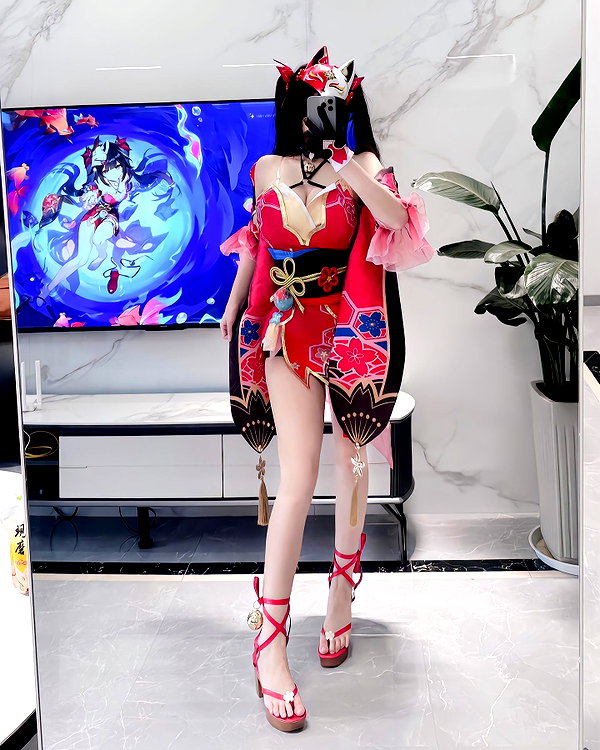 gallery_cosplayer instagram image archive image
