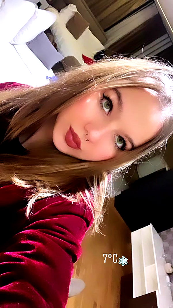 lihi.k_ instagram image archive image