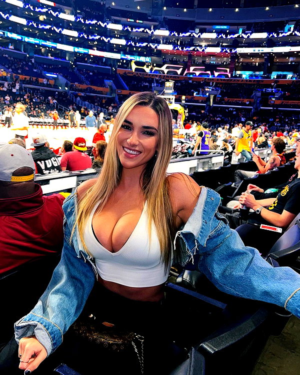 kaylasimmmons instagram image archive image
