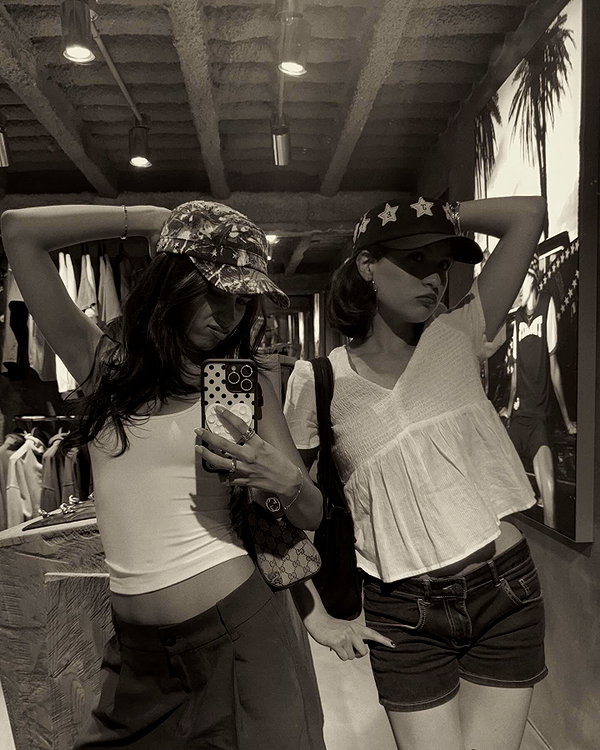 ainaratorneg instagram image archive image