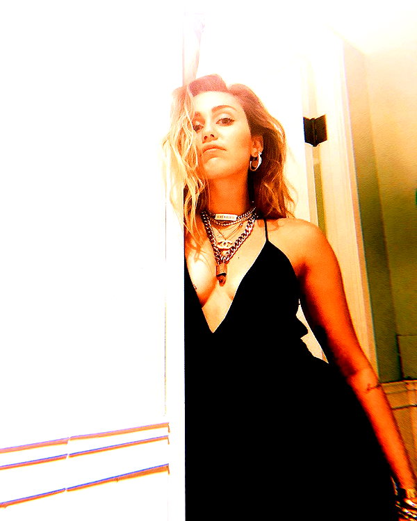 mileycyrus instagram image archive image