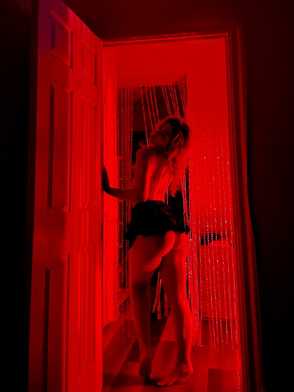 v.qx instagram image archive image