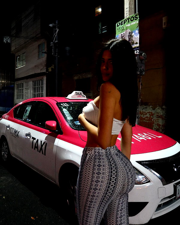 vanessa.rhd instagram image archive image