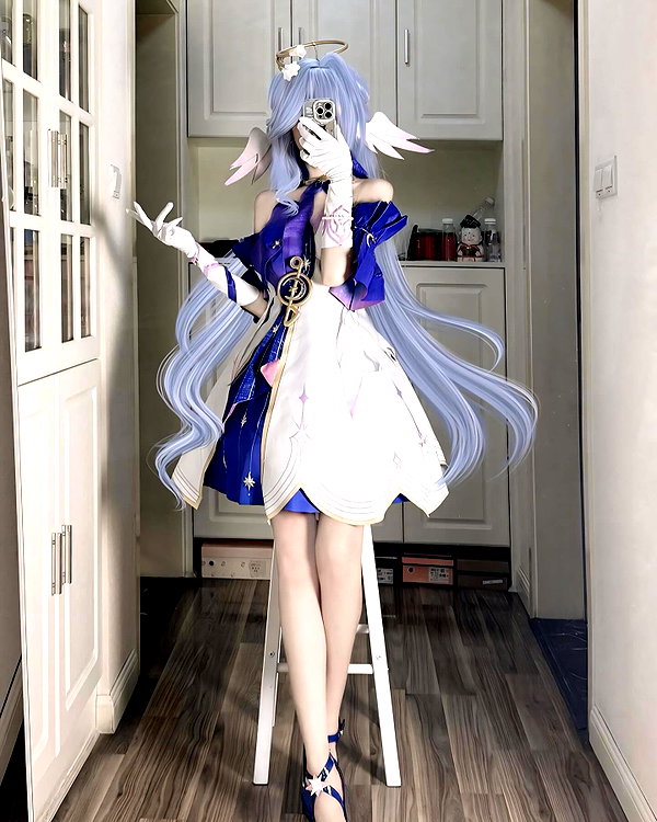 gallery_cosplayer instagram image archive image