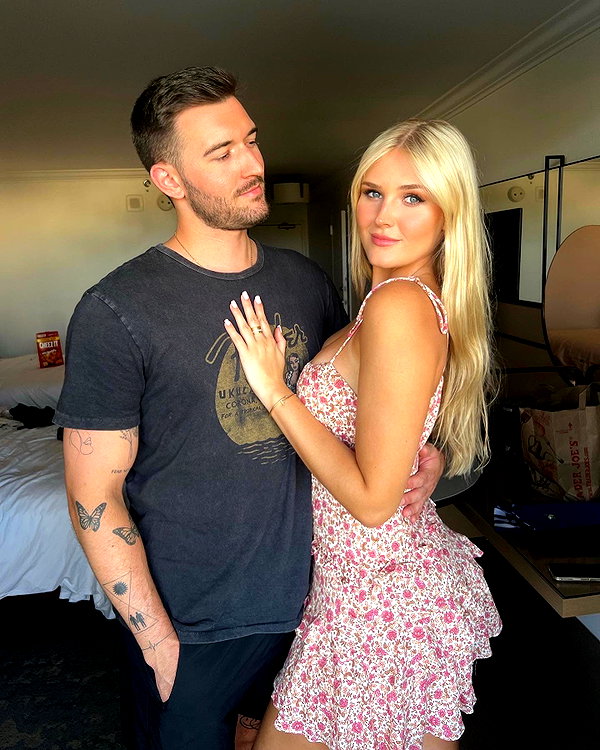 allie_dunn instagram image archive image