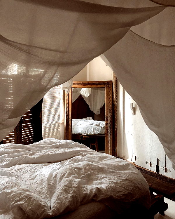 olivia.mathers instagram image archive image