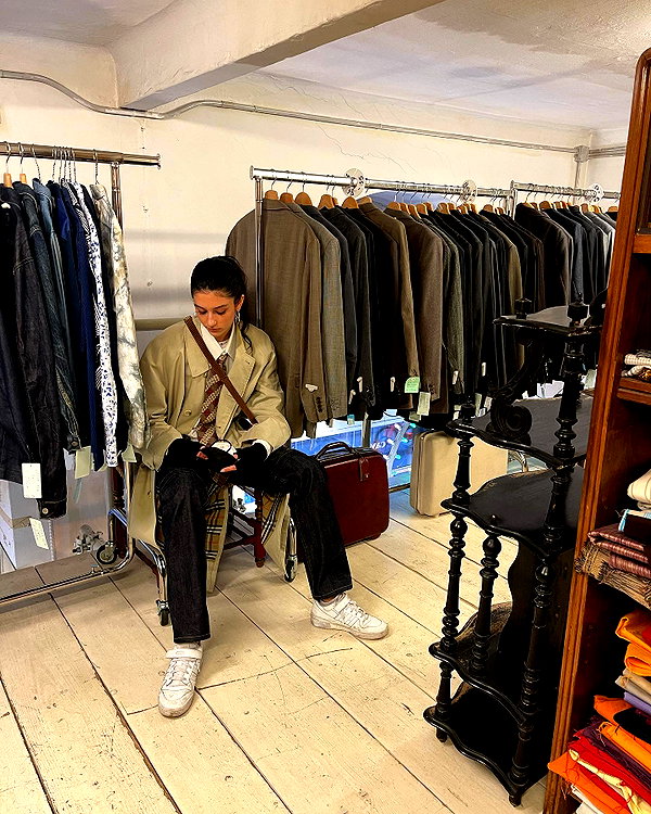 reneeebeller instagram image archive image