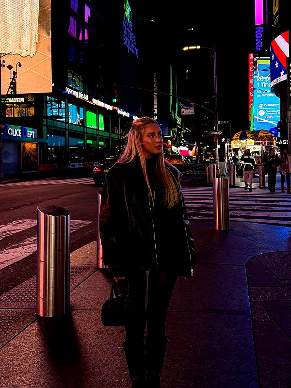 eve__sahar instagram image archive image